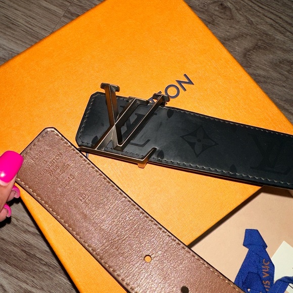 Authentic Louis Vuitton belt (size 110) - Picture 8 of 8